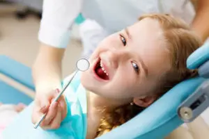 girl at the dentist